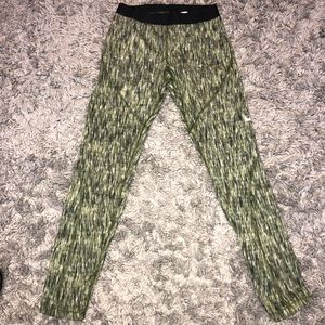 NWOT nike pro leggings